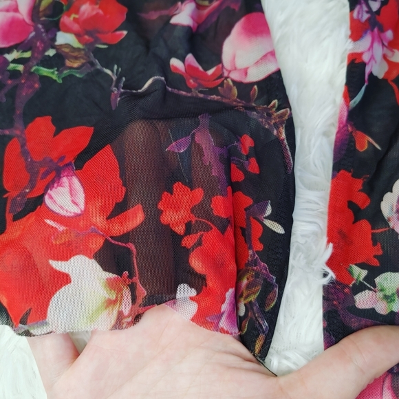 Suzy Shier || Mesh Long Sleeve Shirt, Size Large, Black Floral Pattern - Picture 4 of 7